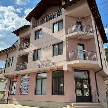 Hotel Advel Guest Hous Madzhare Exteriér fotografie