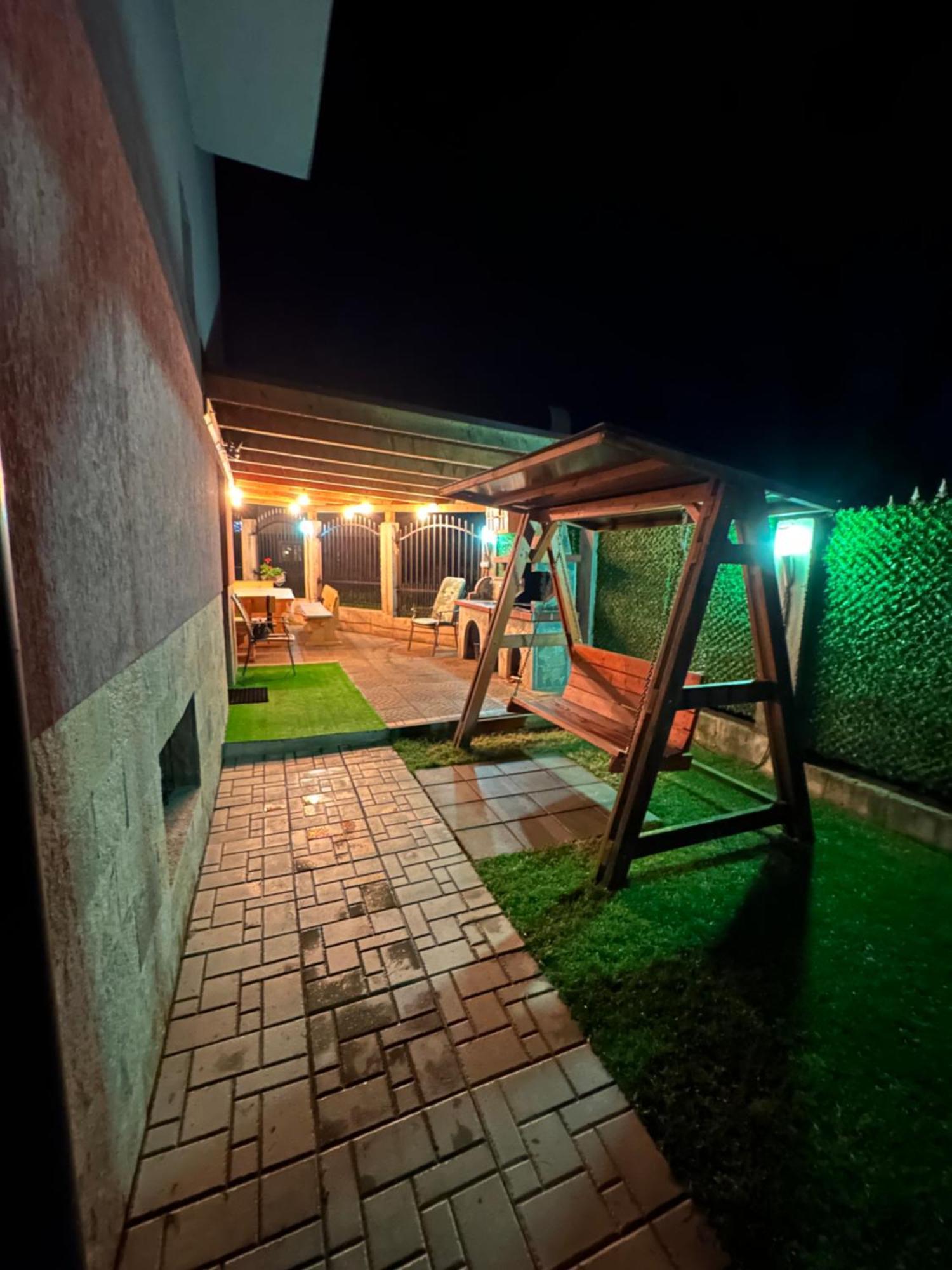 Hotel Advel Guest Hous Madzhare Exteriér fotografie