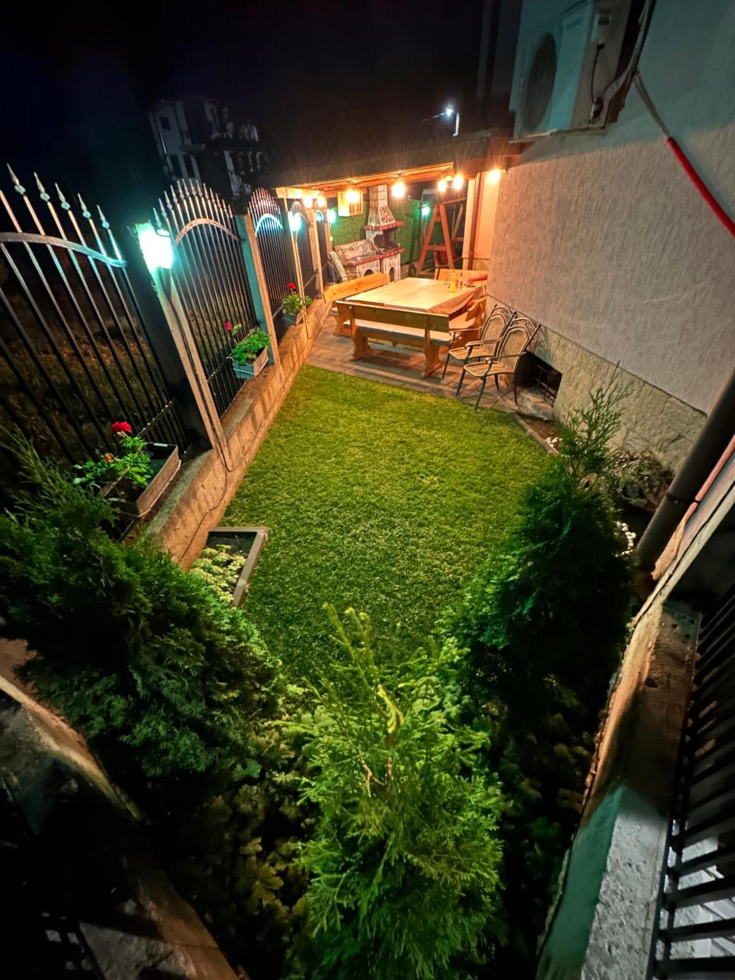 Hotel Advel Guest Hous Madzhare Exteriér fotografie