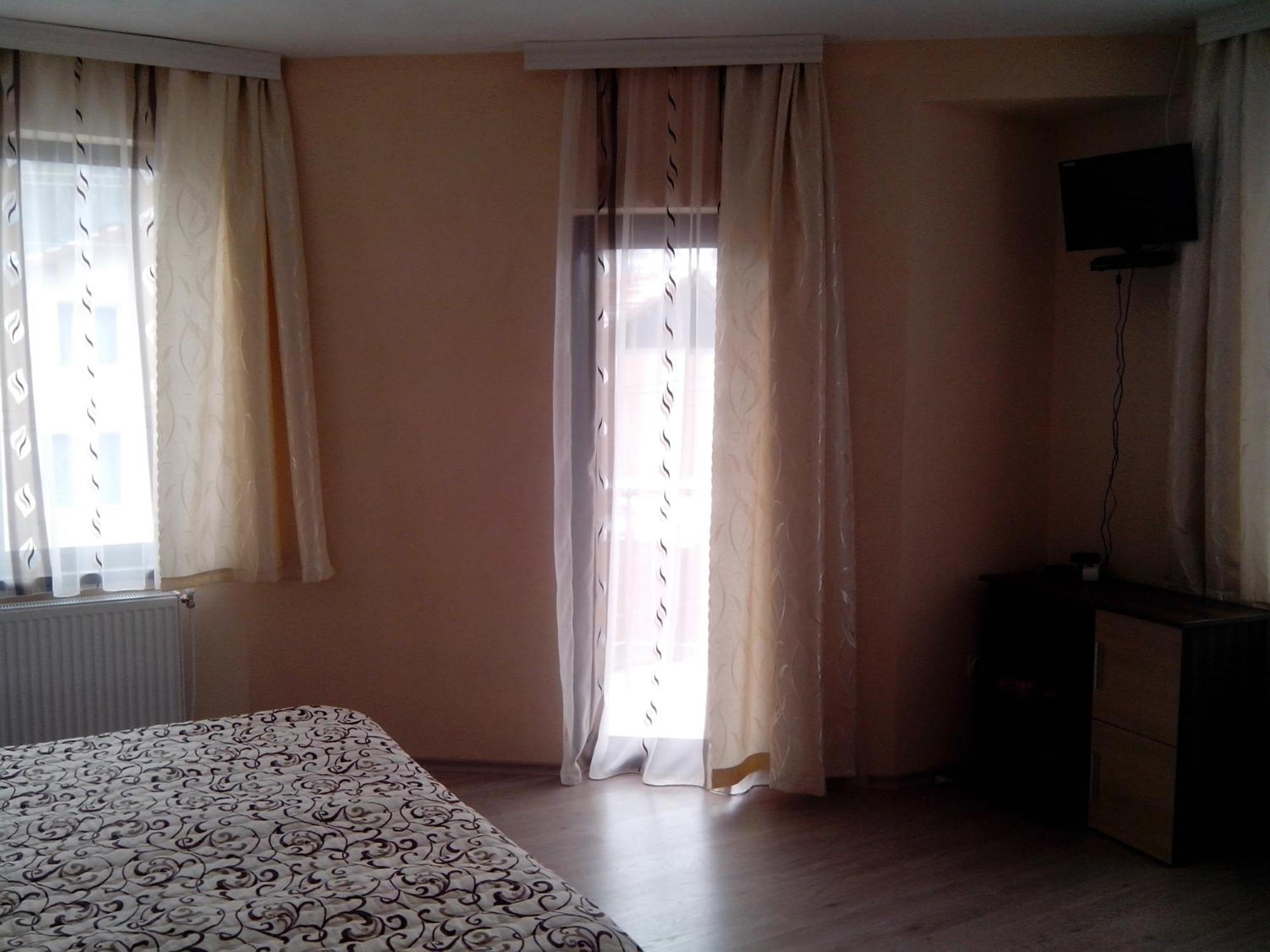 Hotel Advel Guest Hous Madzhare Exteriér fotografie