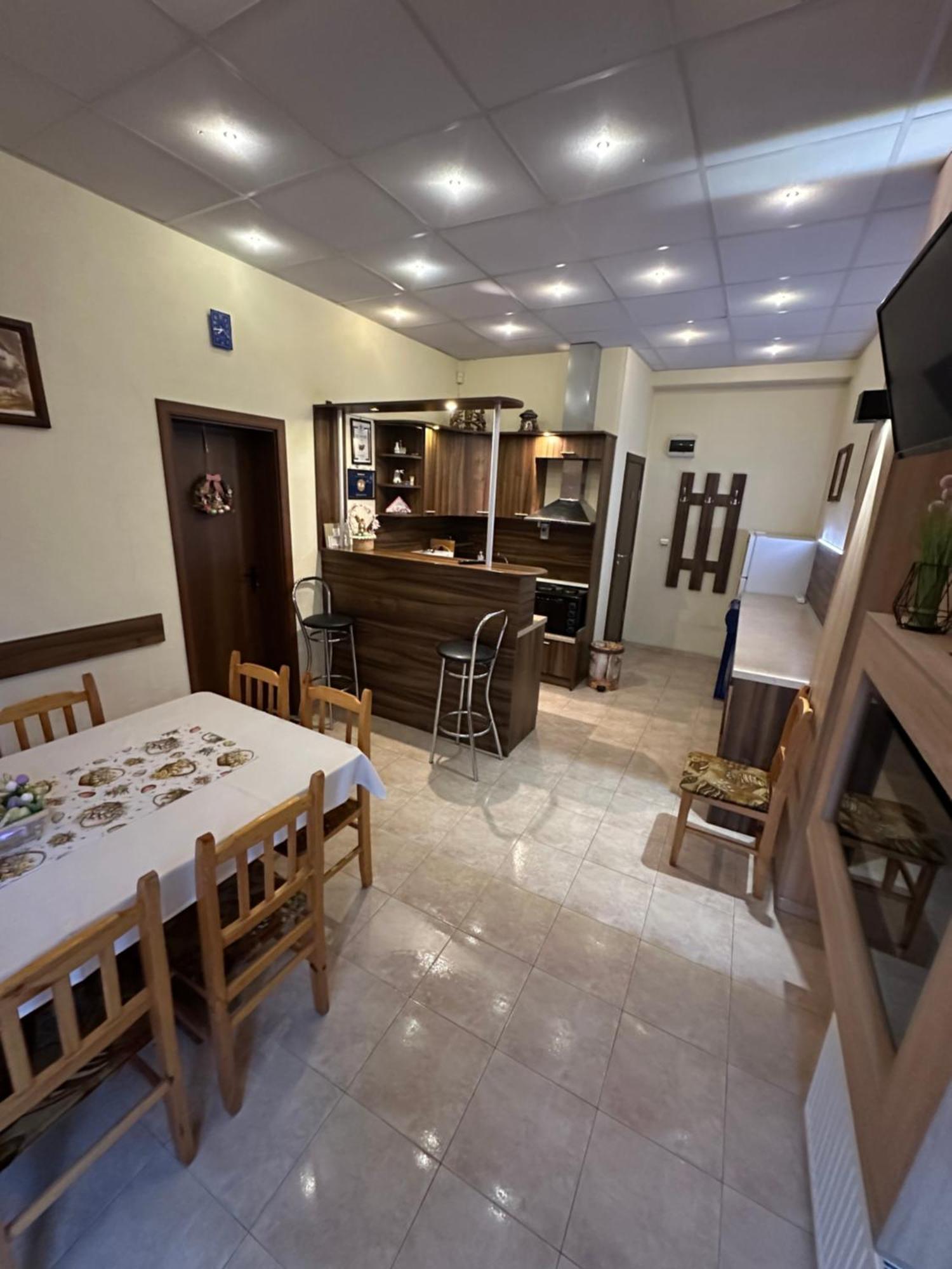 Hotel Advel Guest Hous Madzhare Exteriér fotografie